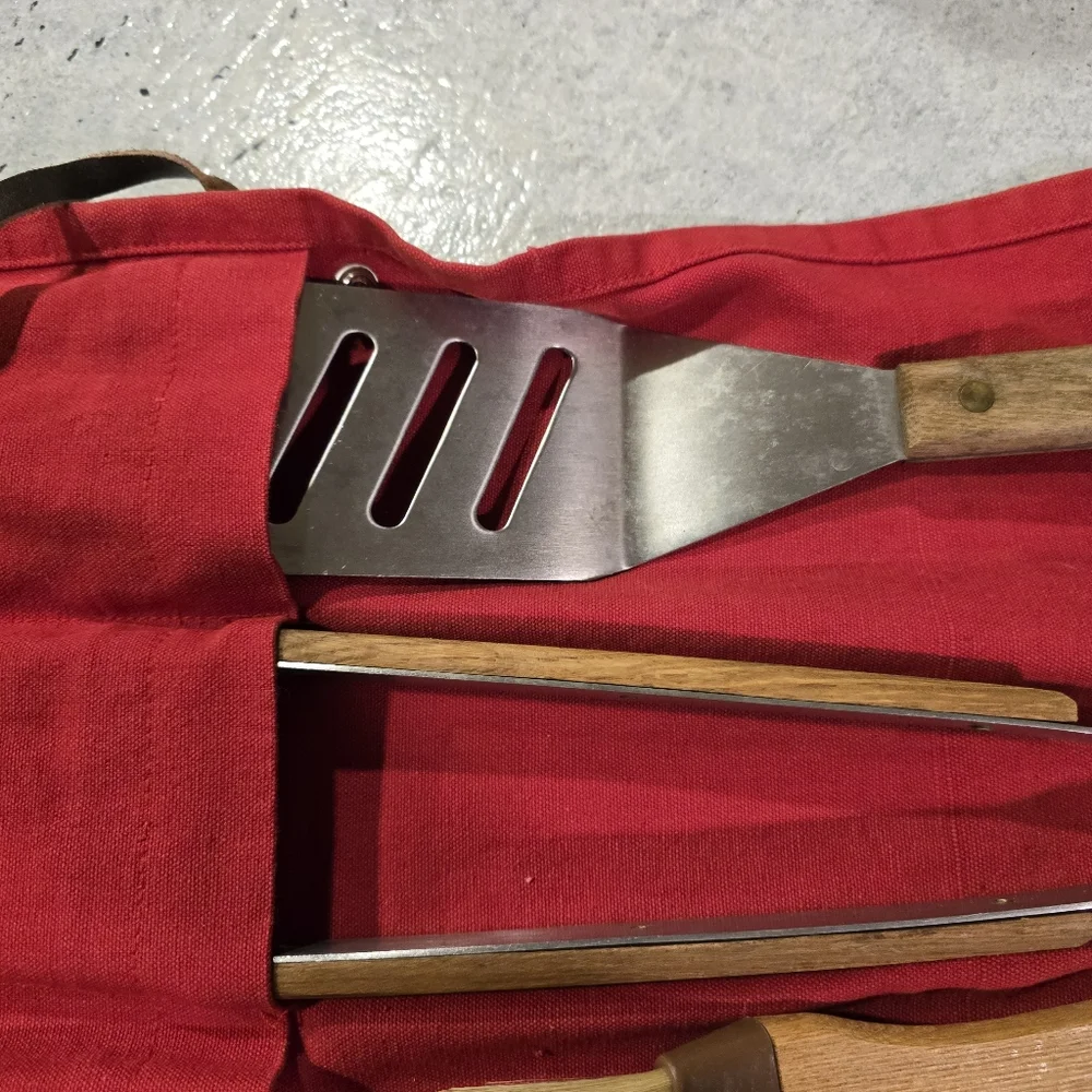 Vintage Marlboro Grilling Accessories Set